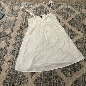 White Sleeveless Dress